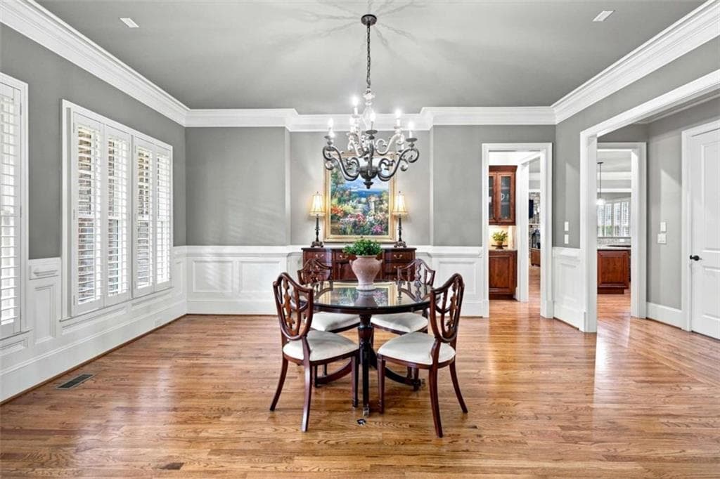 5 bedroom, 7 bathroom, 6,330 sq ft single family residence for sale at 1815 Turnberry Avenue, Suwanee, GA 30024 — photo 7