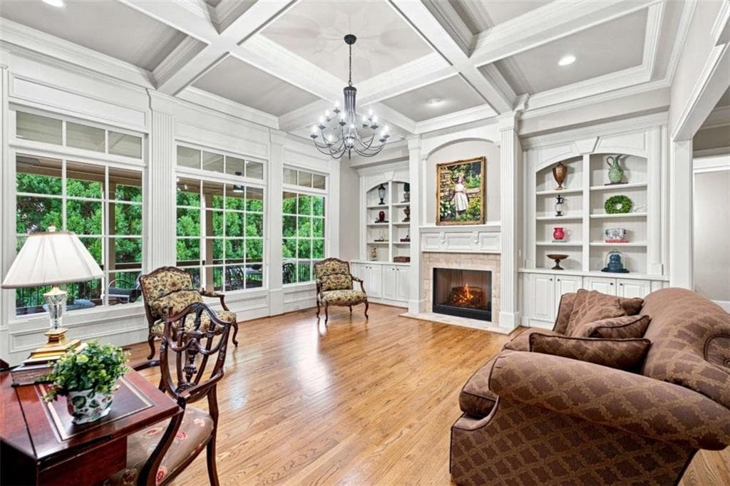 5 bedroom, 7 bathroom, 6,330 sq ft single family residence for sale at 1815 Turnberry Avenue, Suwanee, GA 30024 — photo 9