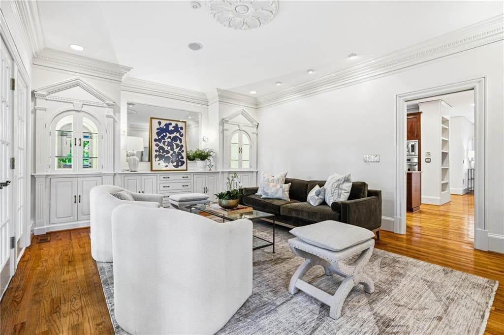 4 bedroom, 5 bathroom, 4,961 sq ft single family residence for sale at 964 Northcliffe Drive, Atlanta, GA 30318 — photo 7