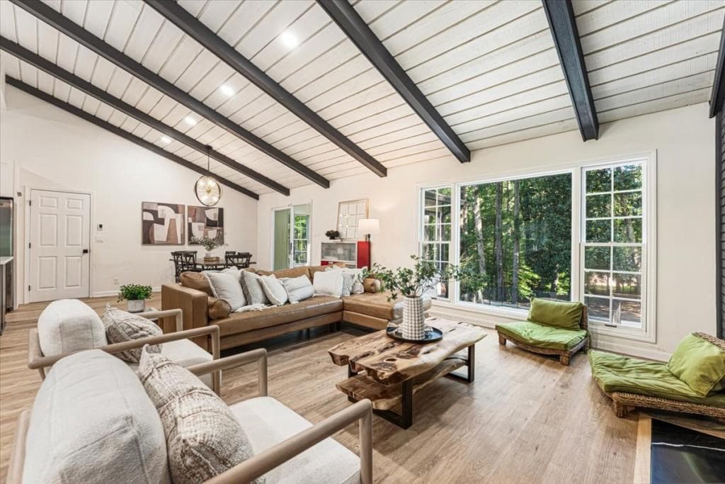 5 bedroom, 3 bathroom, 3,681 sq ft single family residence for sale at 1606 E Nancy Creek Drive, Brookhaven, GA 30319 — photo 2
