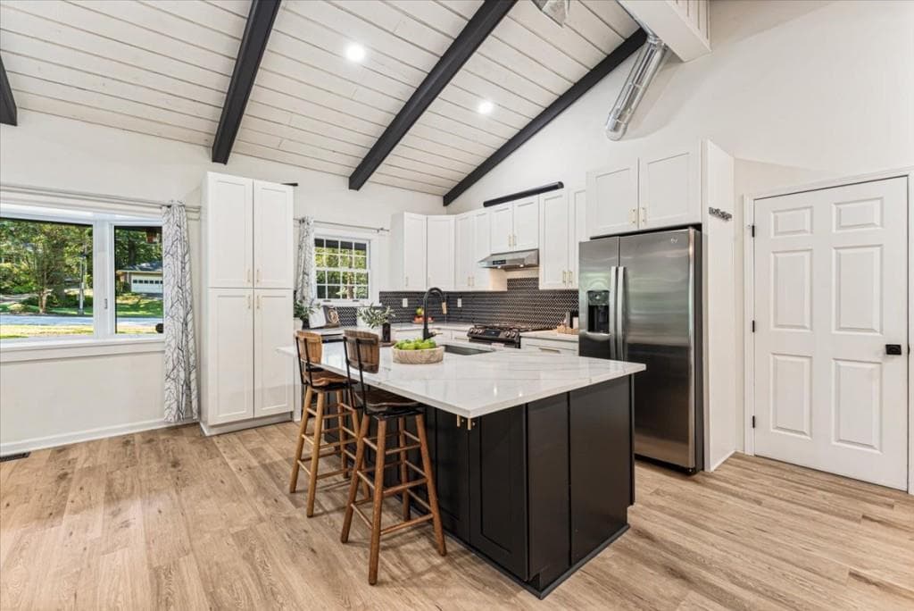 5 bedroom, 3 bathroom, 3,681 sq ft single family residence for sale at 1606 E Nancy Creek Drive, Brookhaven, GA 30319 — photo 3