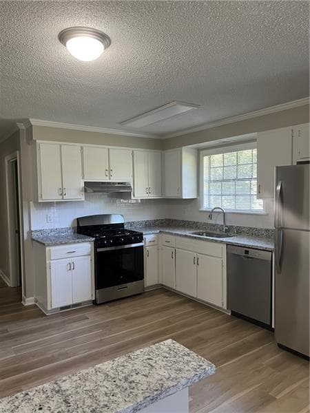 3 bedroom, 2 bathroom single family residence for rent at 2121 WOOD Court, Marietta, GA 30062 for $2,200 a month — photo 5