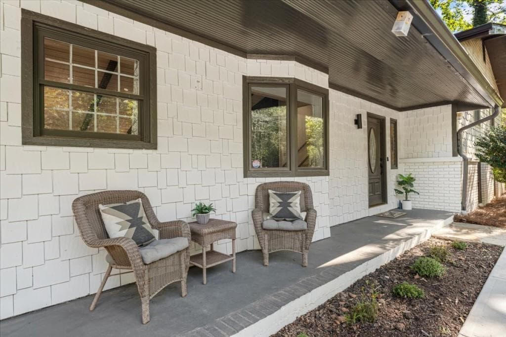 5 bedroom, 3 bathroom, 3,681 sq ft single family residence for sale at 1606 E Nancy Creek Drive, Brookhaven, GA 30319 — photo 10