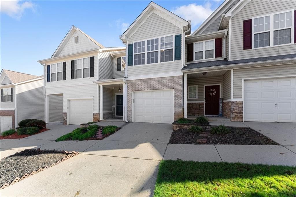2 bedroom, 3 bathroom, 1,692 sq ft townhouse for sale at 4817 Zephyr Cove Place, Flowery Branch, GA 30542 — photo 4