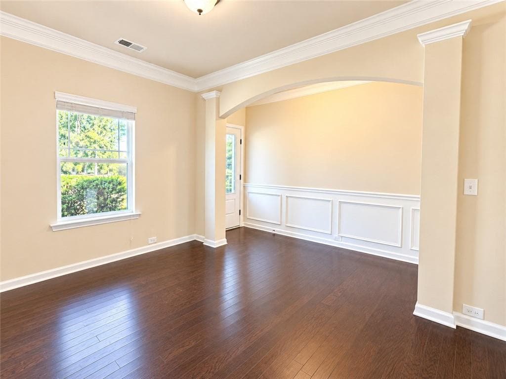 4 bedroom, 3 bathroom, 2,600 sq ft single family residence for rent at 1718 Hanover West Court, Lawrenceville, GA 30043 for $2,680 a month — photo 6