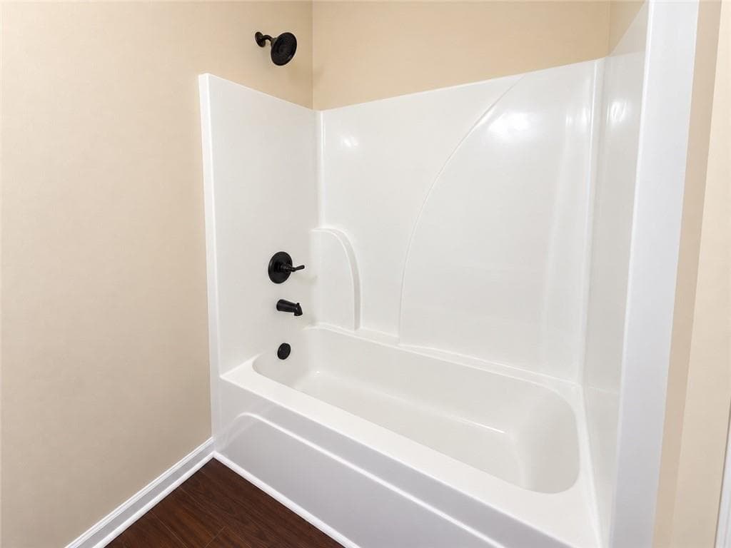 4 bedroom, 3 bathroom, 2,600 sq ft single family residence for rent at 1718 Hanover West Court, Lawrenceville, GA 30043 for $2,680 a month — photo 9