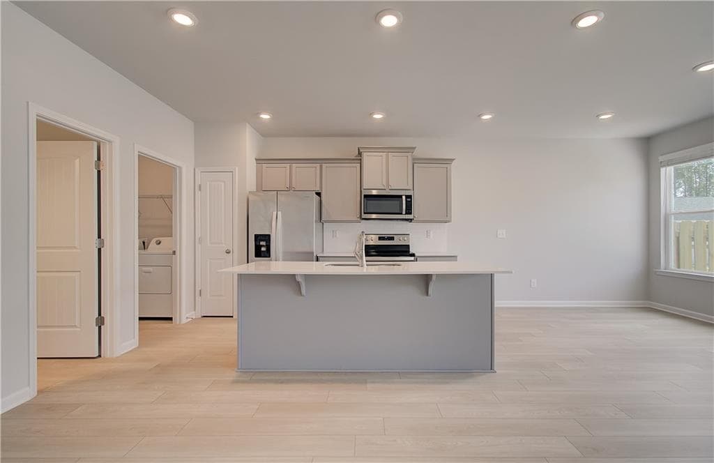 3 bedroom, 3 bathroom, 1,941 sq ft townhouse for sale at 260 Sanctuary Drive, Mcdonough, GA 30253 — photo 5