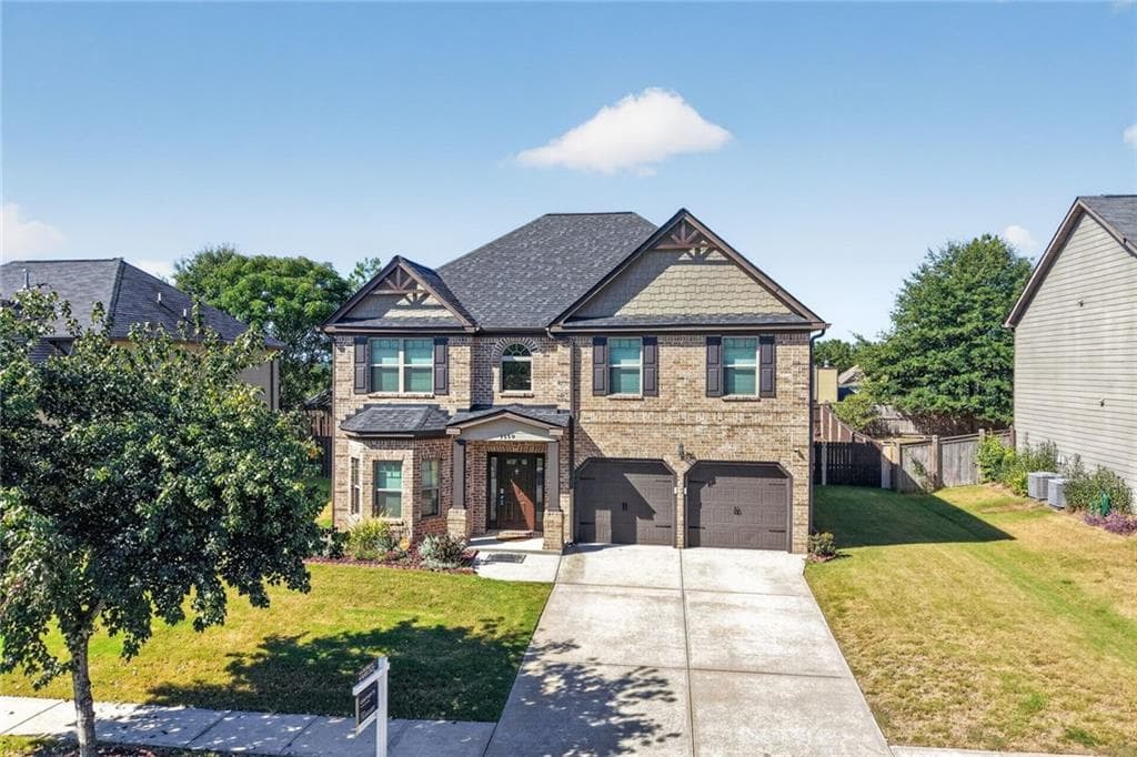 4 bedroom, 3 bathroom, 2,564 sq ft single family residence for sale at 3559 Lake End Drive, Loganville, GA 30052 — photo 2