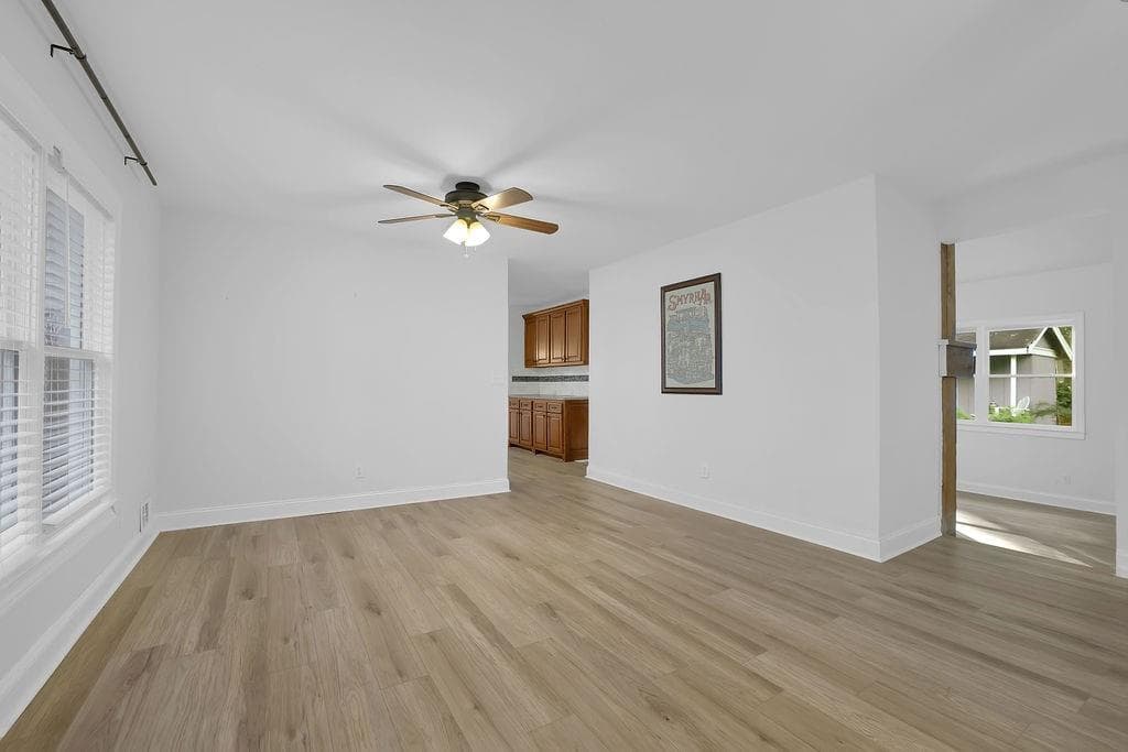 3 bedroom, 3 bathroom, 2,067 sq ft single family residence for sale at 1980 Westwood Circle, Smyrna, GA 30080 — photo 9
