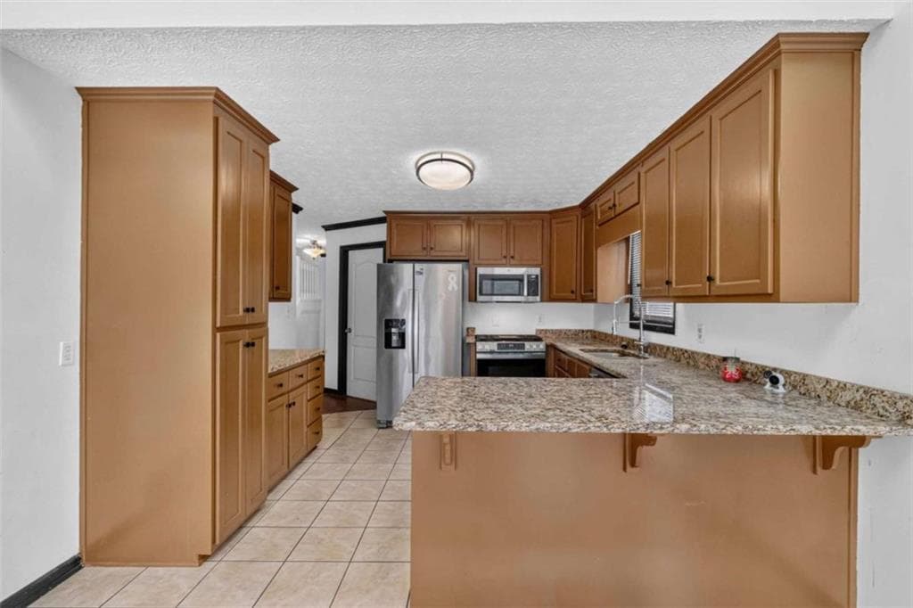 7 bedroom, 4 bathroom, 3,996 sq ft single family residence for sale at 1339 Mundys Mill Road, Jonesboro, GA 30238 — photo 10