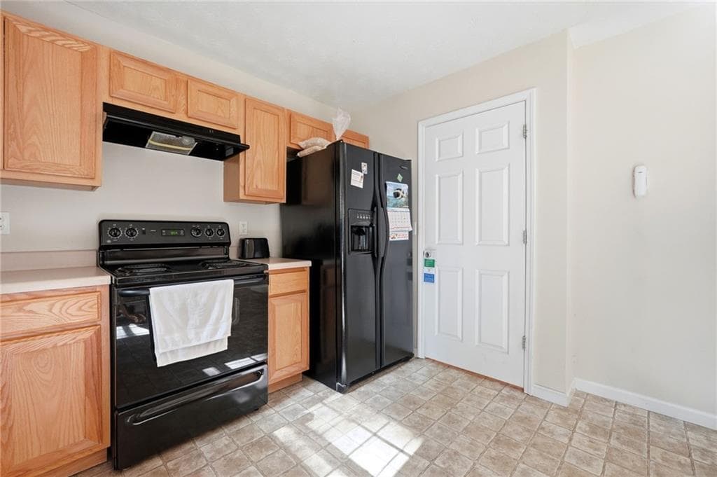 3 bedroom, 3 bathroom, 1,784 sq ft single family residence for sale at 6192 Culver Drive, Morrow, GA 30260 — photo 8