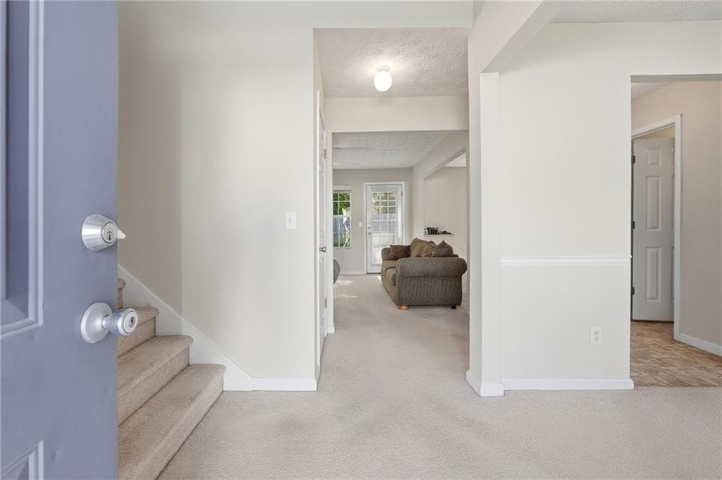 3 bedroom, 3 bathroom, 1,784 sq ft single family residence for sale at 6192 Culver Drive, Morrow, GA 30260 — photo 3