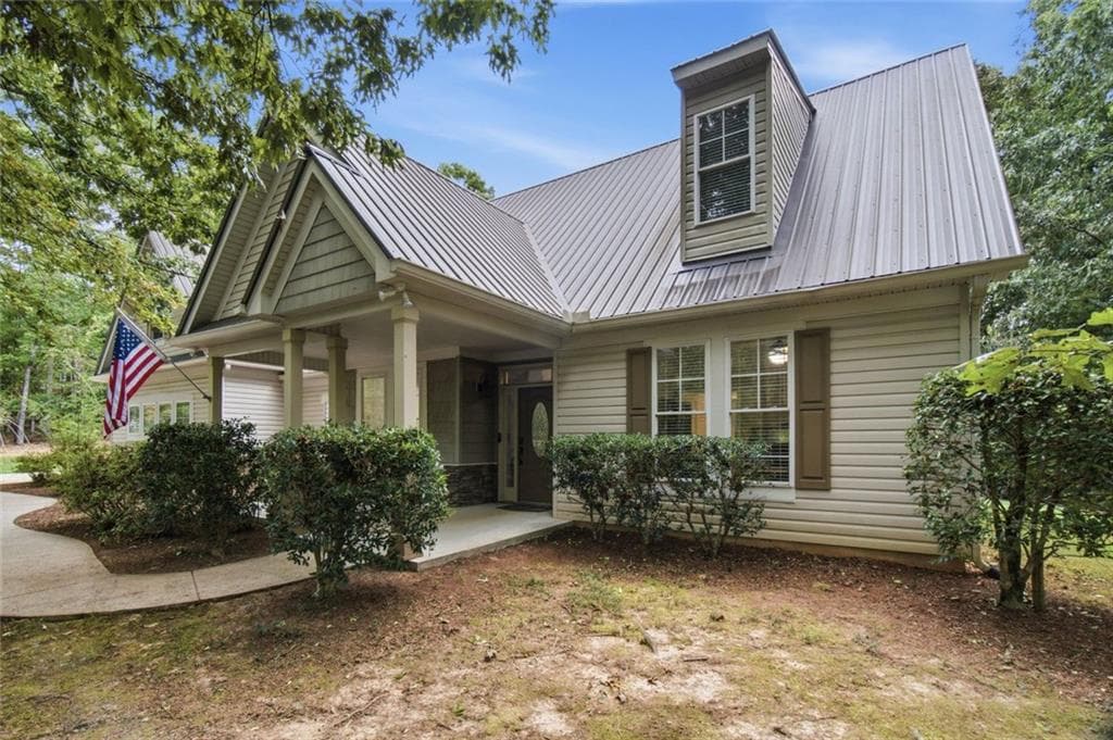 3 bedroom, 2 bathroom, 2,350 sq ft home for sale at 186 Fern Park Drive, Dawsonville, GA