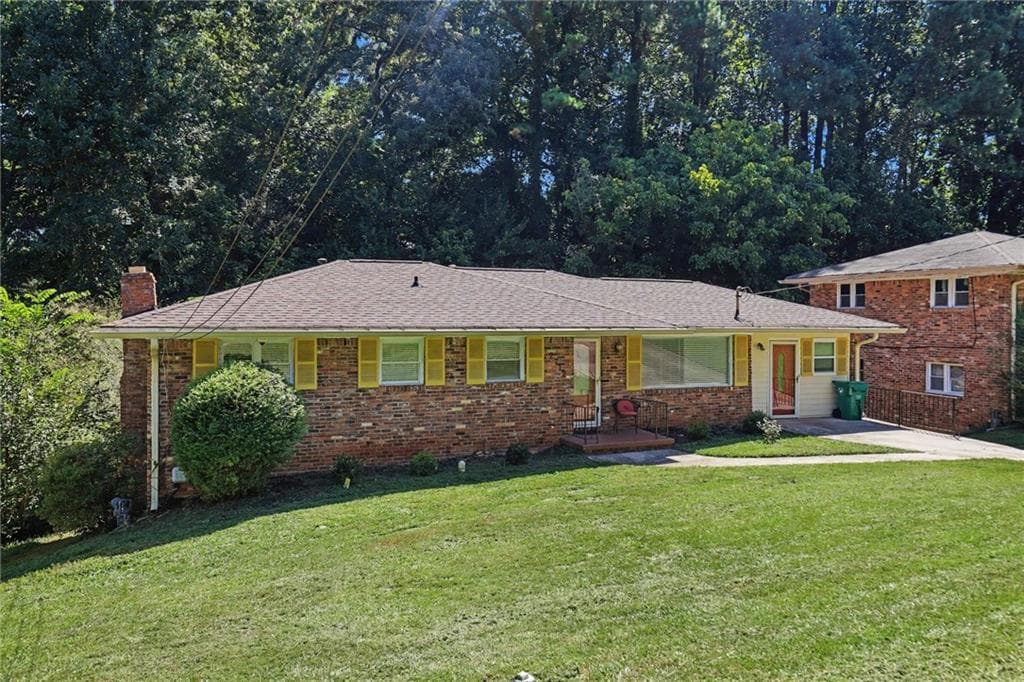 3 bedroom, 3 bathroom, 2,842 sq ft single family residence under contract at 2712 Sherlock Drive, Decatur, GA 30034 — photo 8