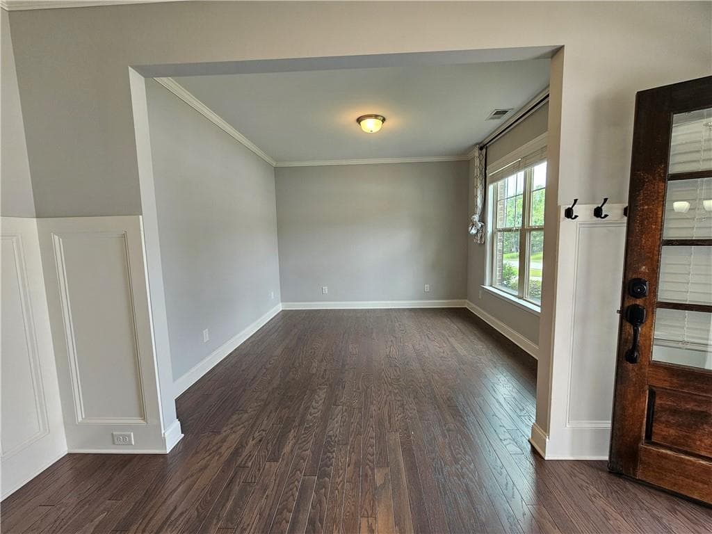 5 bedroom, 4 bathroom, 3,400 sq ft single family residence for rent at 3218 Leyden Court, Buford, GA 30519 for $3,200 a month — photo 4