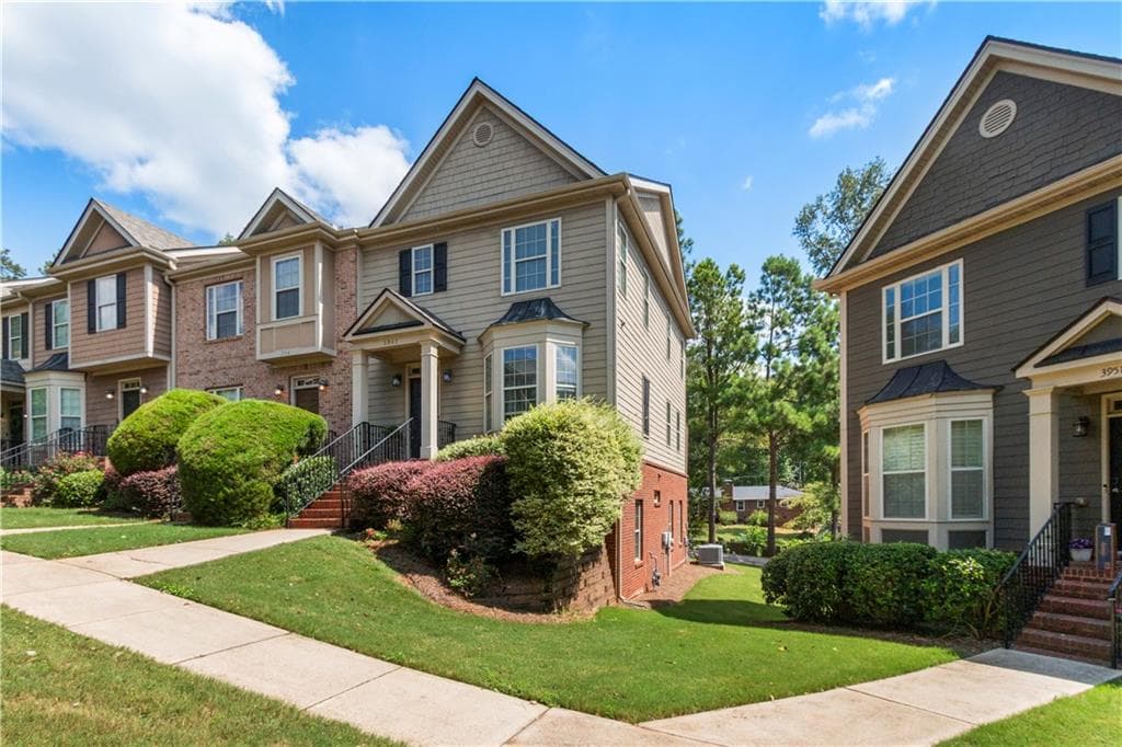 3 bedroom, 4 bathroom, 2,059 sq ft townhouse for sale at 3947 Covey Flush Court 25, Smyrna, GA 30082