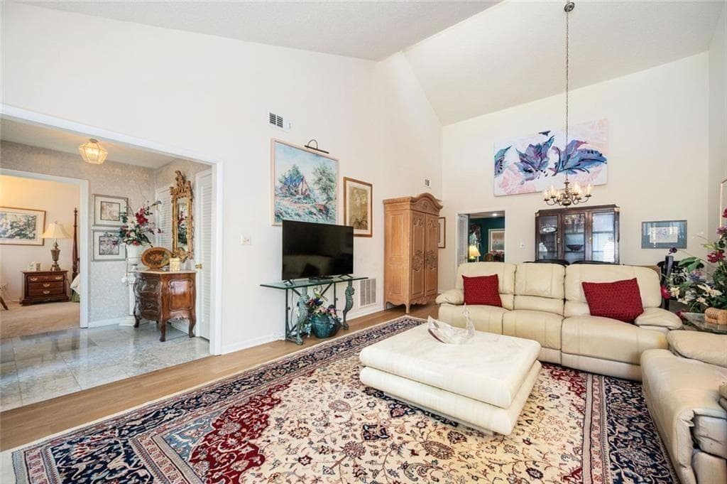 2 bedroom, 2 bathroom, 1,539 sq ft condominium under contract at 683 Serramonte Drive, Marietta, GA 30068 — photo 10