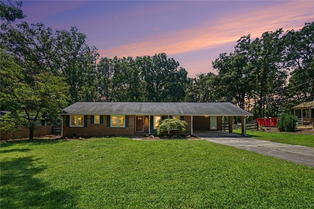 3 bedroom, 2 bathroom, 1,506 sq ft single family residence for sale at 2936 Pauls Way, Marietta, GA 30062