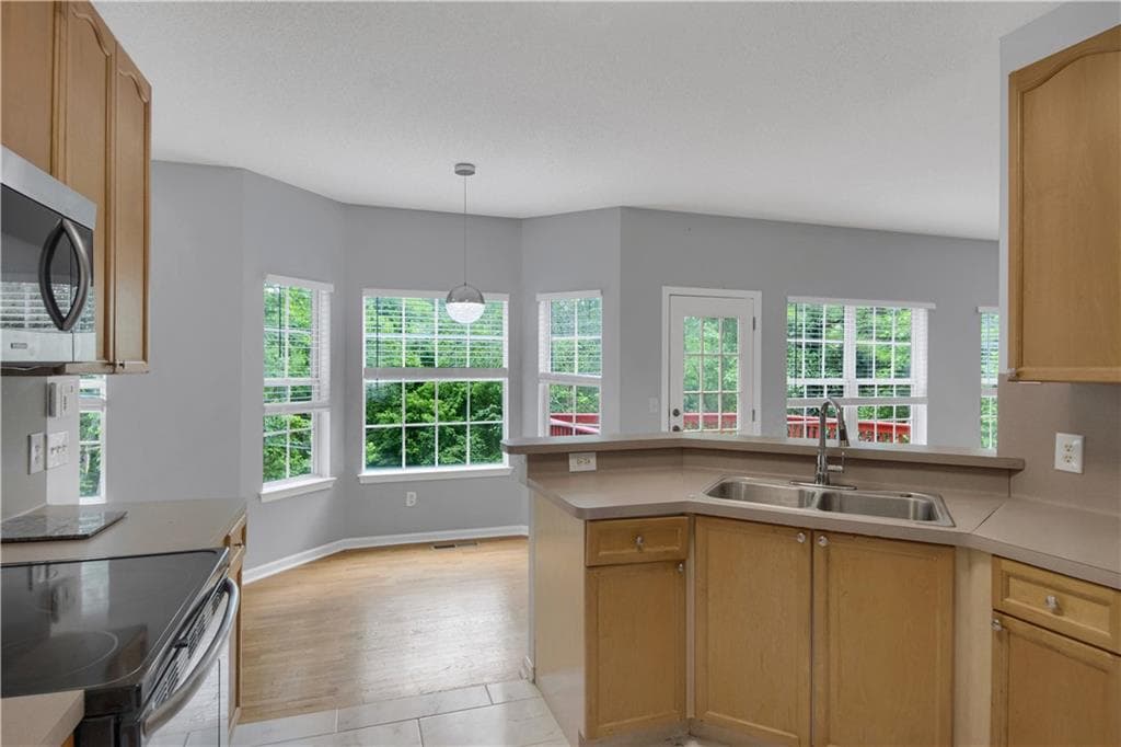 4 bedroom, 3 bathroom, 2,416 sq ft single family residence for rent at 5972 Rosie Lane, Mableton, GA 30126 for $2,750 a month — photo 10