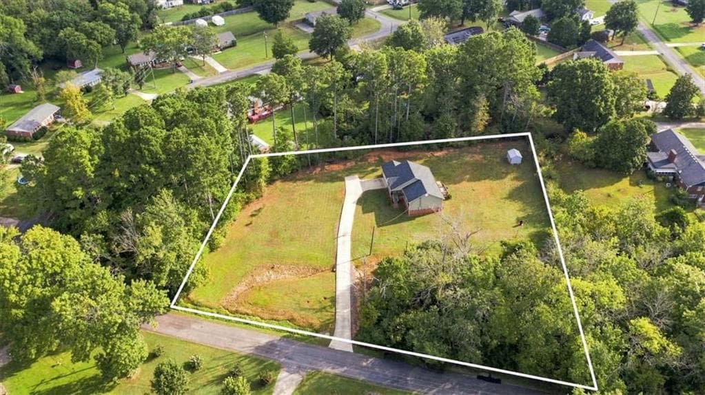 3 bedroom, 2 bathroom, 1,280 sq ft single family residence for sale at 8 Fernwood Way, Rome, GA 30161 — photo 7