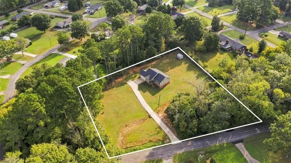 3 bedroom, 2 bathroom, 1,280 sq ft single family residence for sale at 8 Fernwood Way, Rome, GA 30161 — photo 9