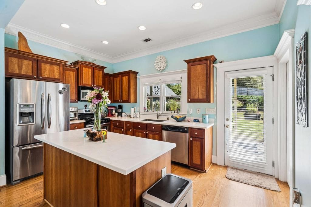 3 bedroom, 3 bathroom, 1,496 sq ft single family residence under contract at 2416 Boulder Creek Way, Atlanta, GA 30316 — photo 7