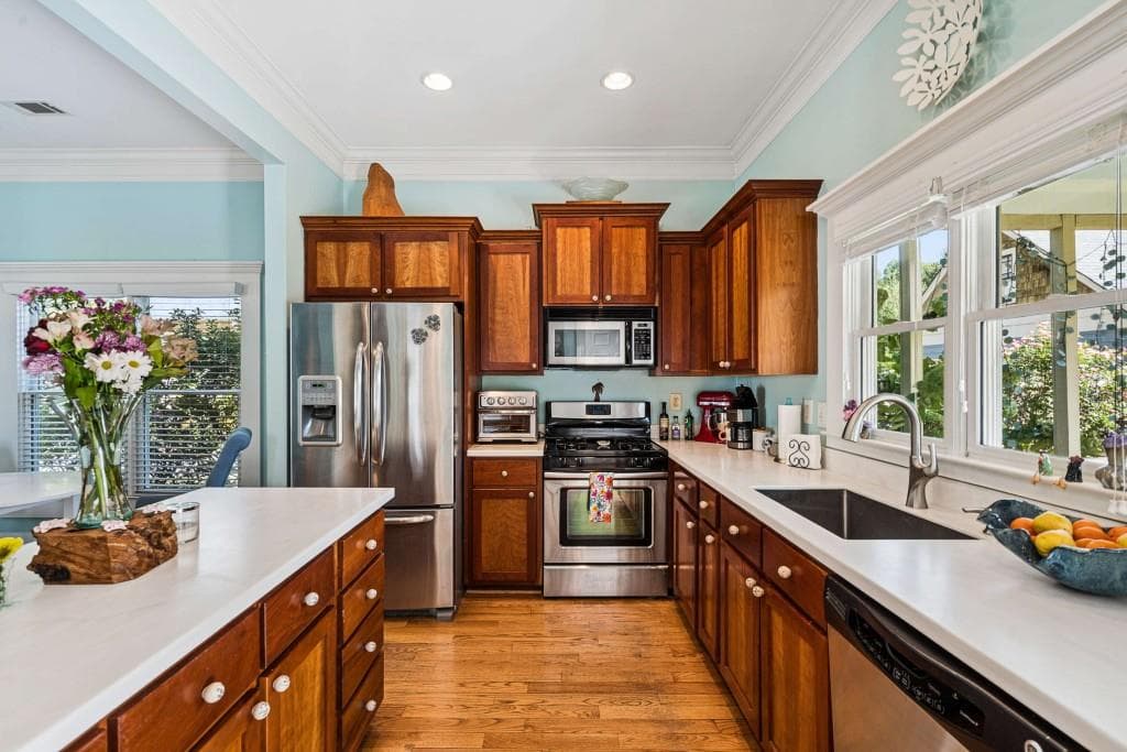 3 bedroom, 3 bathroom, 1,496 sq ft single family residence under contract at 2416 Boulder Creek Way, Atlanta, GA 30316 — photo 8