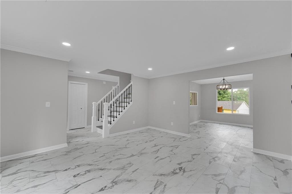5 bedroom, 3 bathroom, 2,334 sq ft single family residence under contract at 5271 Bridgewater Trace, Stone Mountain, GA 30088 — photo 6