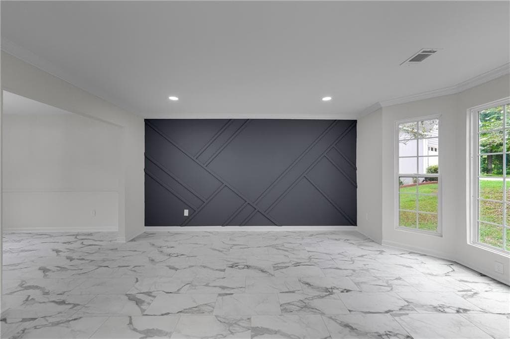 5 bedroom, 3 bathroom, 2,334 sq ft single family residence under contract at 5271 Bridgewater Trace, Stone Mountain, GA 30088 — photo 9