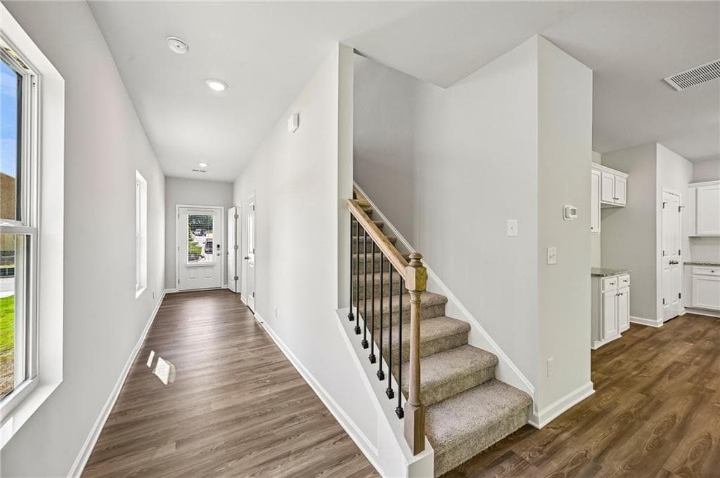 3 bedroom, 3 bathroom, 1,925 sq ft single family residence for sale at 11151 Suria Drive, Covington, GA 30014 — photo 6