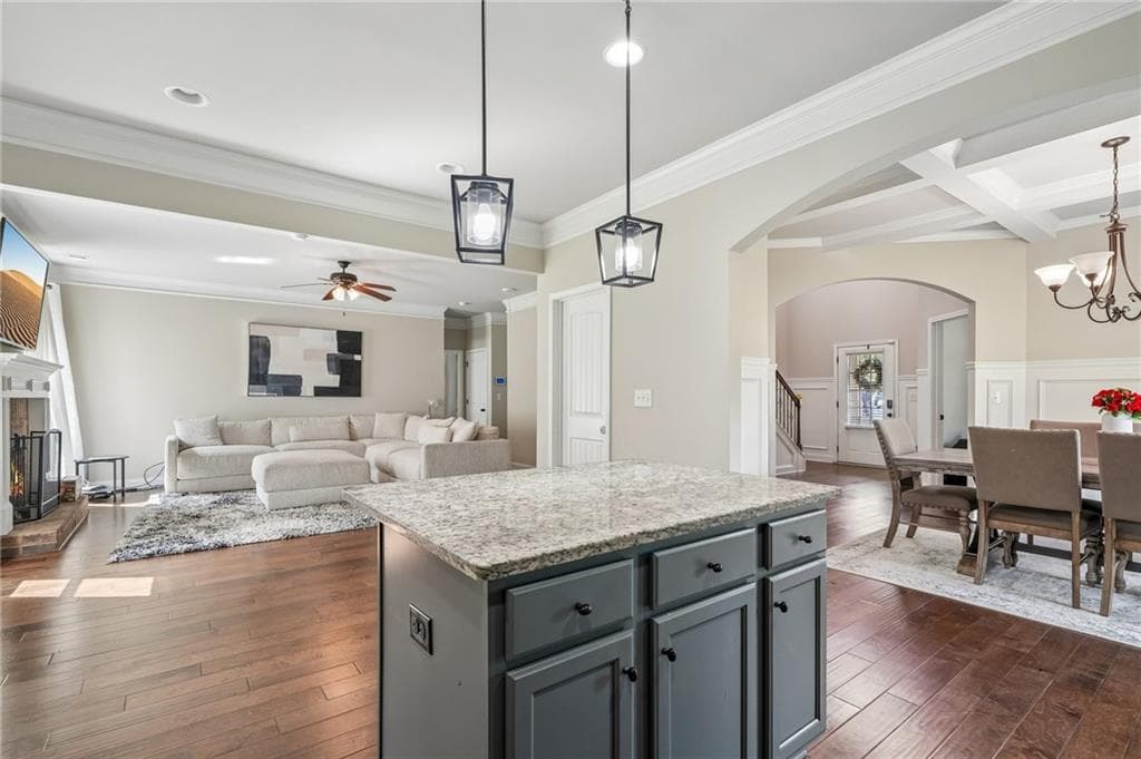 5 bedroom, 3 bathroom, 2,735 sq ft single family residence for sale at 109 Donovan Avenue, Locust Grove, GA 30248 — photo 8