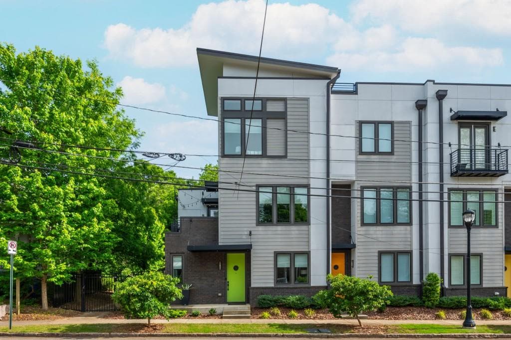 4 bedroom, 4 bathroom, 1,925 sq ft townhouse for rent at 415 Gartrell Street 1, Atlanta, GA 30312 for $3,700 a month — photo 1 of 22