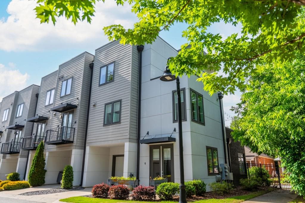 4 bedroom, 4 bathroom, 1,925 sq ft townhouse for rent at 415 Gartrell Street 1, Atlanta, GA 30312 for $3,700 a month — photo 3