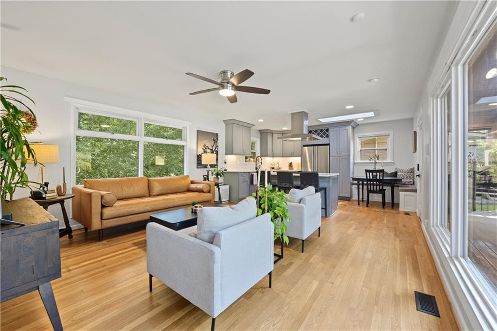 3 bedroom, 3 bathroom, 1,841 sq ft single family residence for rent at 3831 Greenhill Drive, Atlanta, GA 30341 for $3,500 a month — photo 3