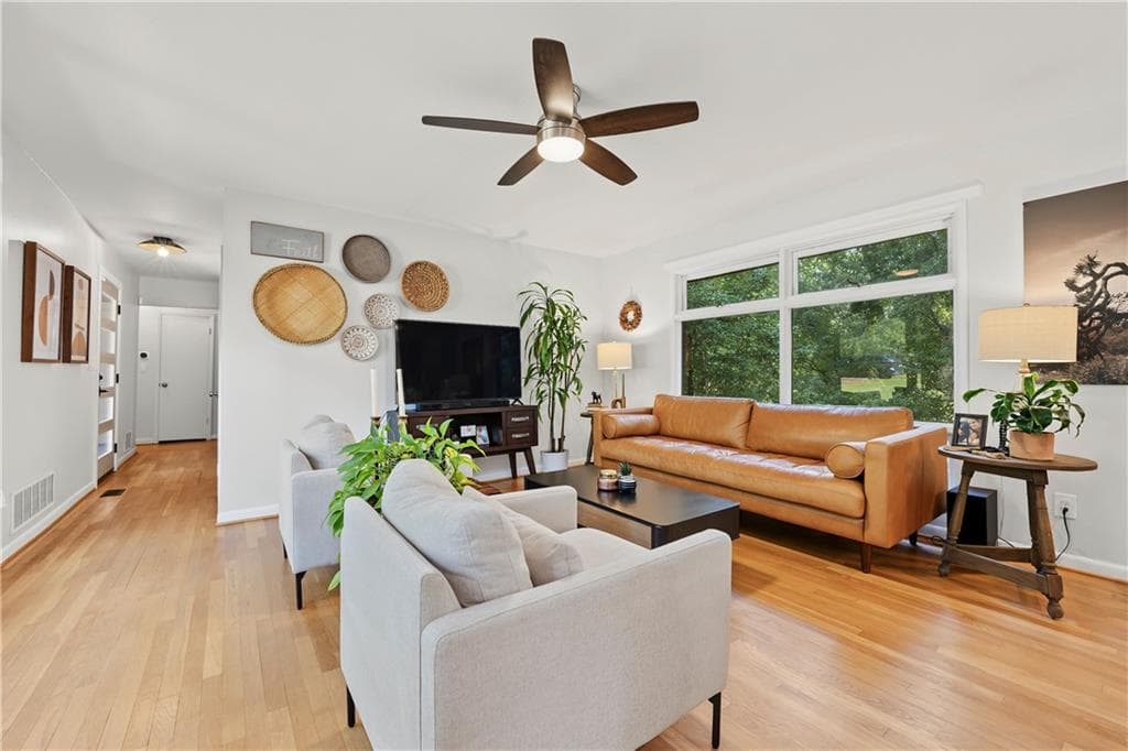 3 bedroom, 3 bathroom, 1,841 sq ft single family residence for rent at 3831 Greenhill Drive, Atlanta, GA 30341 for $3,500 a month — photo 4