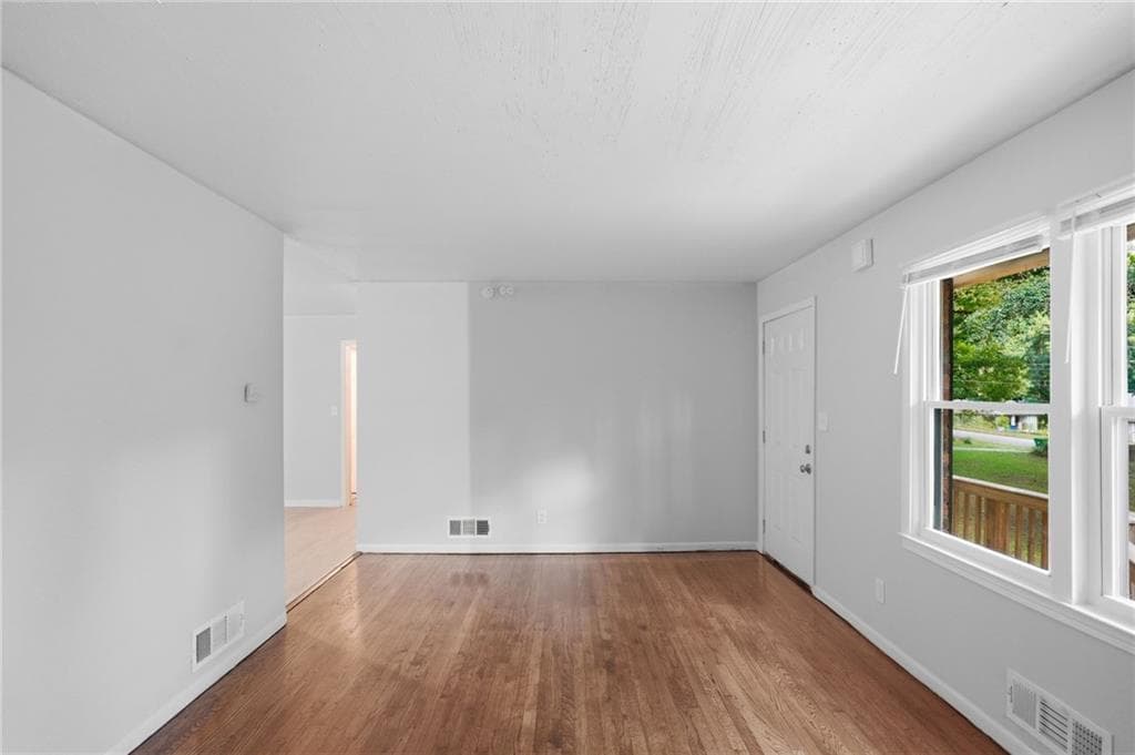 3 bedroom, 2 bathroom, 1,200 sq ft single family residence for sale at 4485 Sims Road, Ellenwood, GA 30294 — photo 7