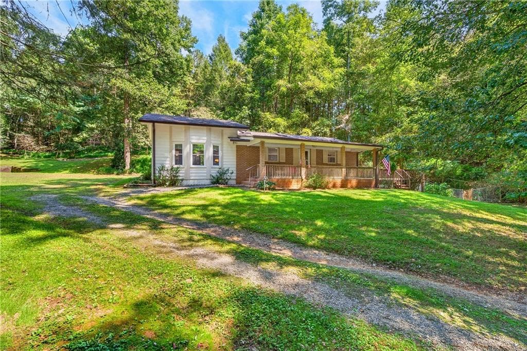 3 bedroom, 2 bathroom, 1,956 sq ft single family residence under contract at 466 Ellington Road, Ellijay, GA 30540