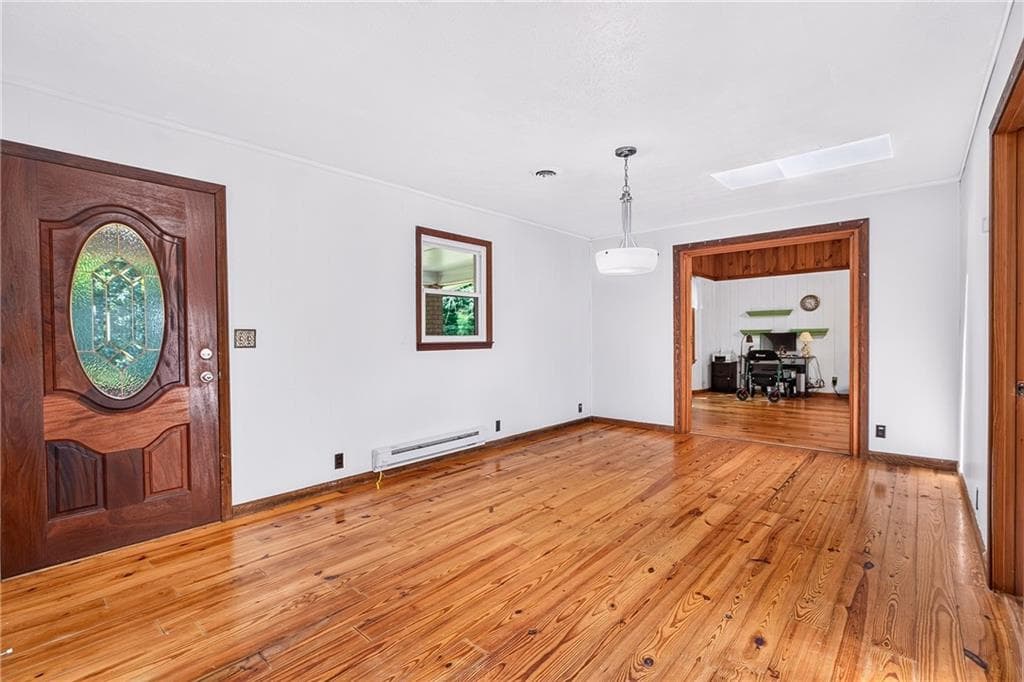 3 bedroom, 2 bathroom, 1,956 sq ft single family residence under contract at 466 Ellington Road, Ellijay, GA 30540 — photo 2