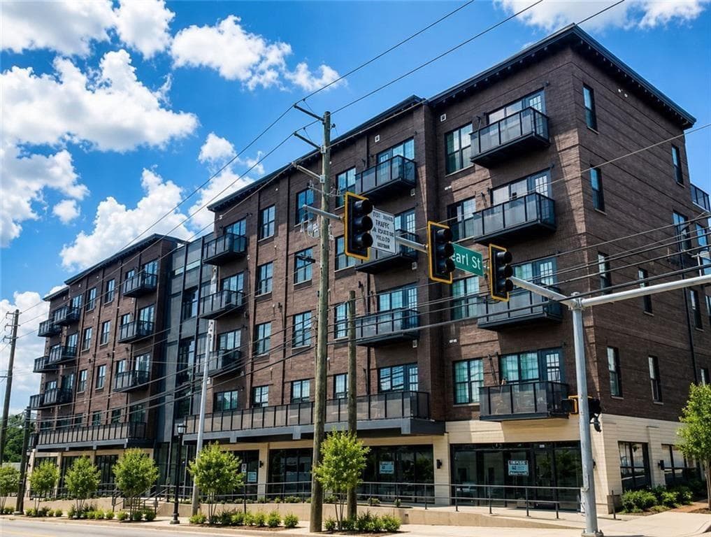 1 bedroom, 1 bathroom, 800 sq ft condominium for sale at 764 Memorial Drive 17, Atlanta, GA 30316 — photo 4