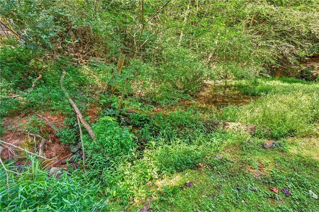 3 bedroom, 2 bathroom, 1,956 sq ft single family residence under contract at 466 Ellington Road, Ellijay, GA 30540 — photo 8