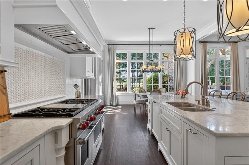 5 bedroom, 7 bathroom, 7,530 sq ft single family residence for sale at 4915 Kettle River Point, Suwanee, GA 30024 — photo 5
