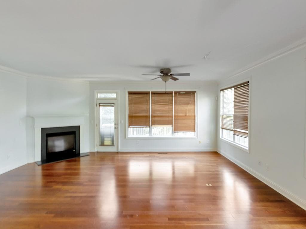 3 bedroom, 4 bathroom, 2,338 sq ft townhouse for rent at 3214 Greenwood Oak Drive, Norcross, GA 30092 for $2,800 a month — photo 9