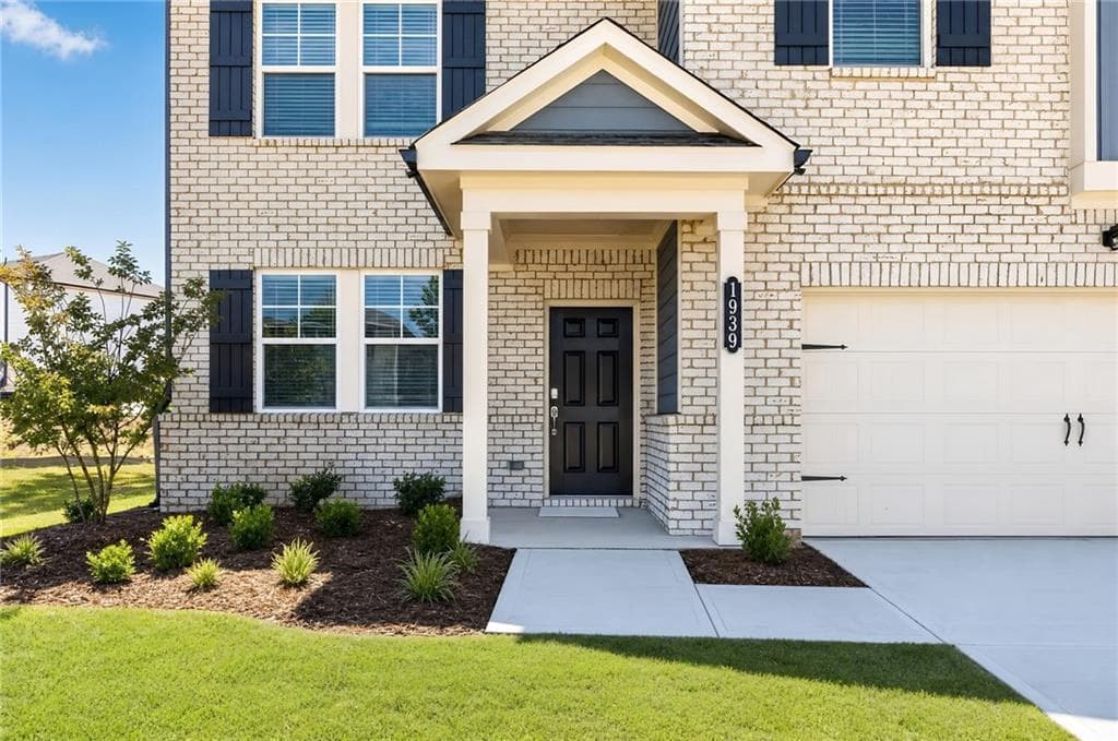 6 bedroom, 4 bathroom, 3,009 sq ft single family residence for sale at 1939 Enota Drive, Bethlehem, GA 30620 — photo 2
