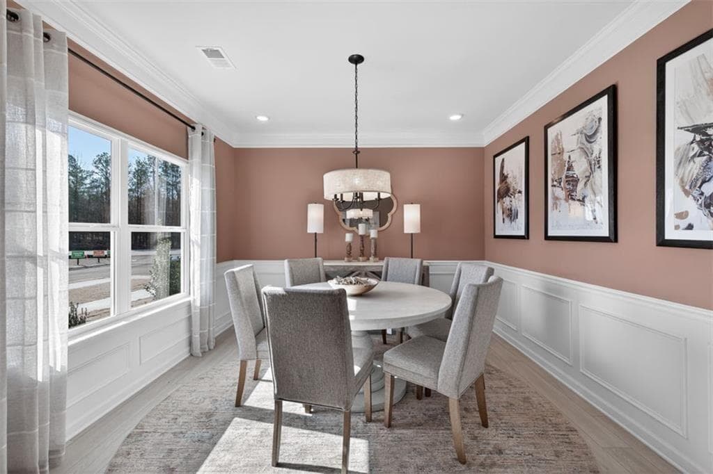 4 bedroom, 3 bathroom, 2,372 sq ft single family residence for sale at 3 Naverre Circle, Rome, GA 30165 — photo 2