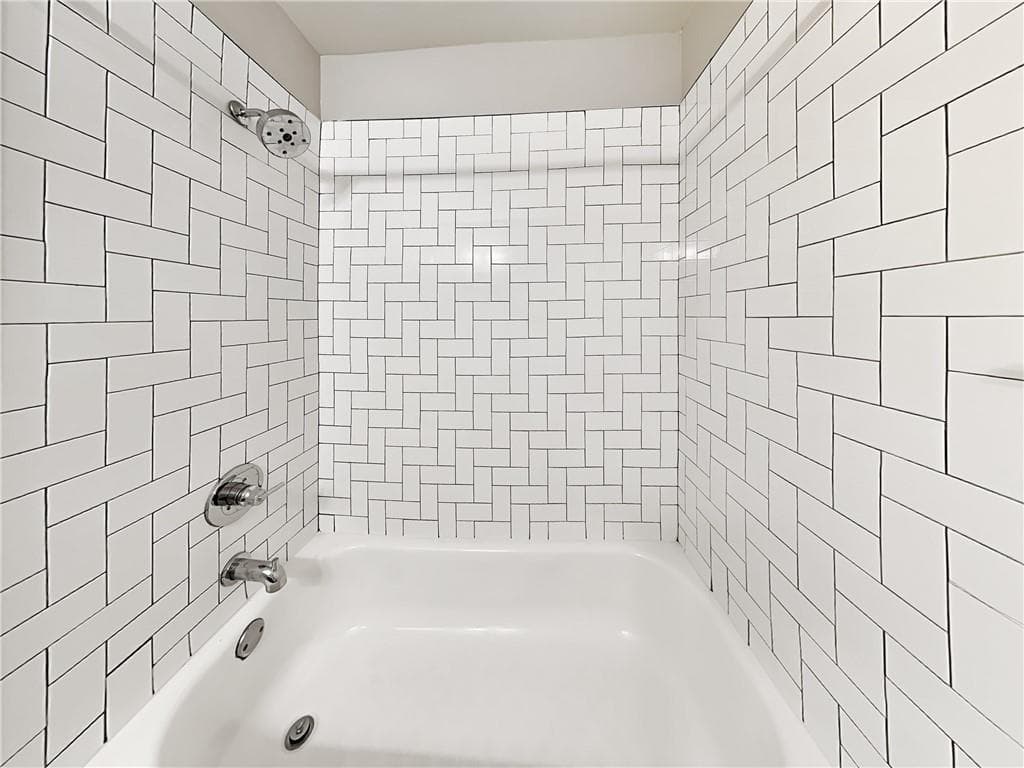 1 bedroom, 1 bathroom, 800 sq ft apartment for rent at 880 N Highland Avenue A3, Atlanta, GA 30306 for $1,625 a month — photo 10