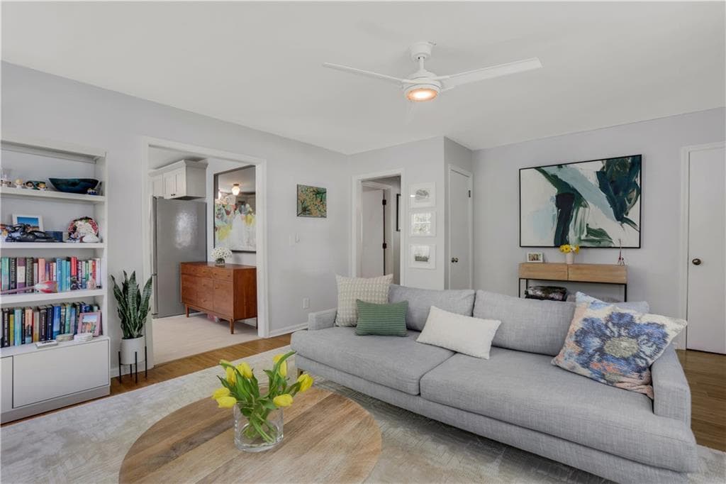2 bedroom, 1 bathroom, 976 sq ft single family residence for sale at 989 Ormewood Avenue, Atlanta, GA 30316 — photo 6