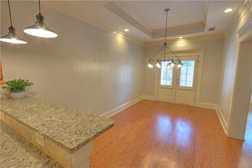 4 bedroom, 3 bathroom, 2,700 sq ft condominium for sale at 2845 Middlecreek Way, Cumming, GA 30041 — photo 4