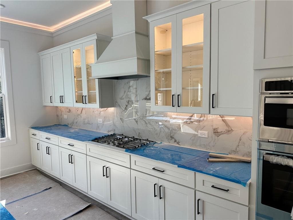 4 bedroom, 5 bathroom, 4,105 sq ft single family residence for sale at 8135 Grand Meadow Run, Gainesville, GA 30506 — photo 4