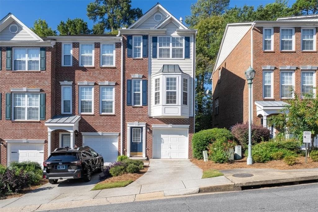 2 bedroom, 3 bathroom, 1,650 sq ft townhouse for sale at 3164 Mill Springs Circle, Buford, GA 30519 — photo 3