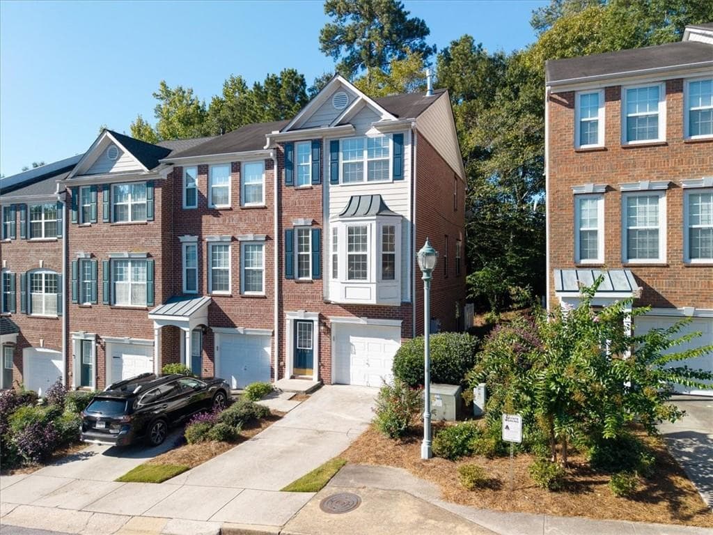 2 bedroom, 3 bathroom, 1,650 sq ft townhouse for sale at 3164 Mill Springs Circle, Buford, GA 30519 — photo 4